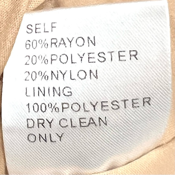 Tadashi Shoji Black Lace Boat Neck Cap Sleeve Full Length Evening Gown Women’s 2 - Picture 11 of 12